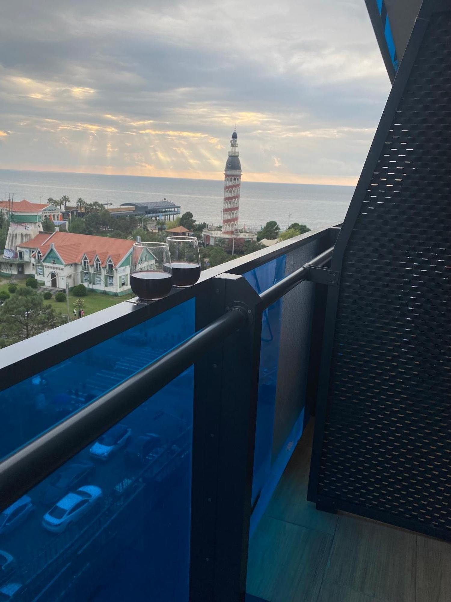 Orbi City Sea View 바투미 외부 사진